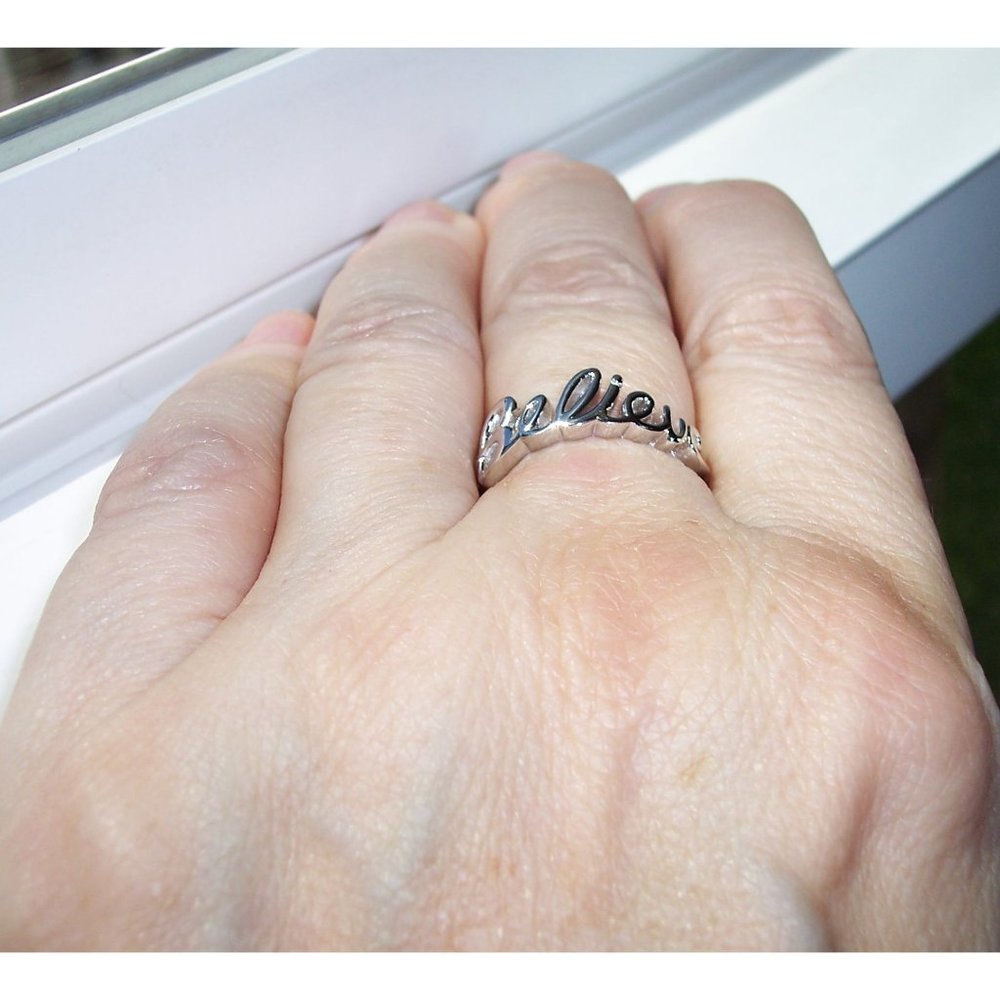 925 Sterling Silver "Believe" Script Ring Inspira… - image 6